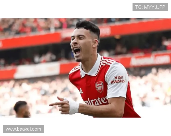 马丁内利足总杯首演帽子戏法大胜